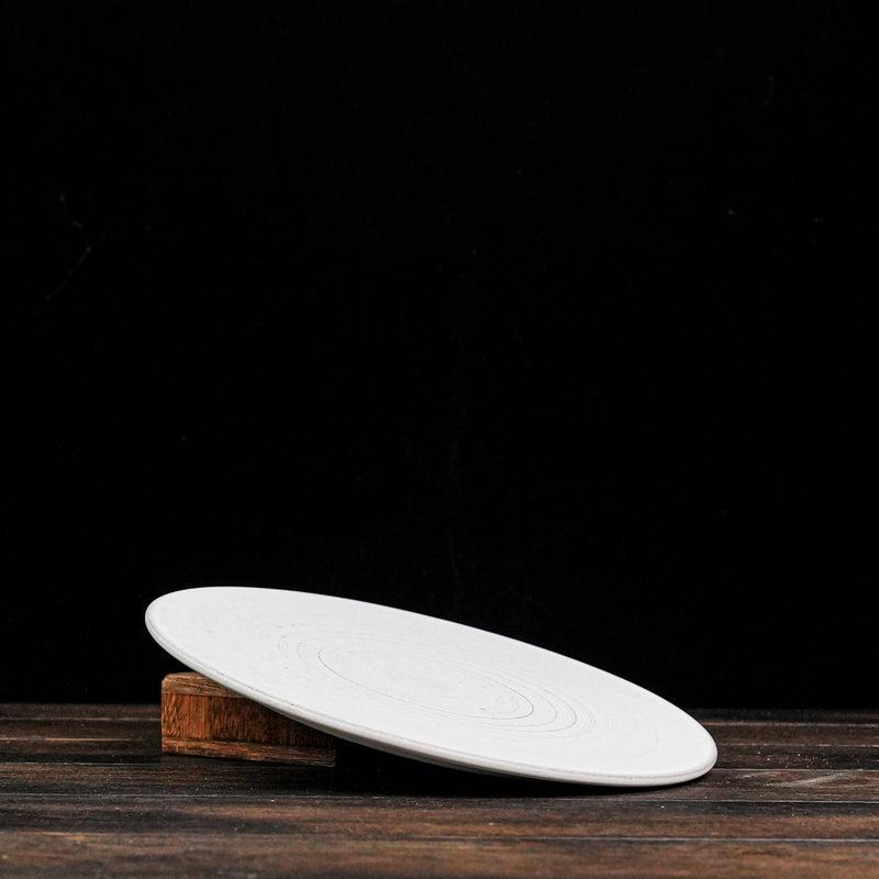 Snow Round Flat 8.5 Plate