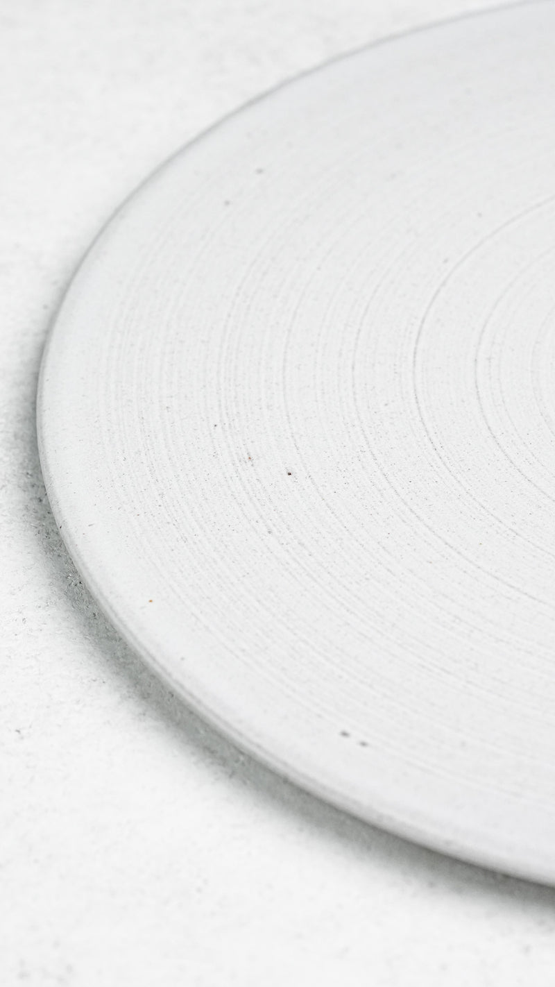 Snow Round Flat 11.5 Plate