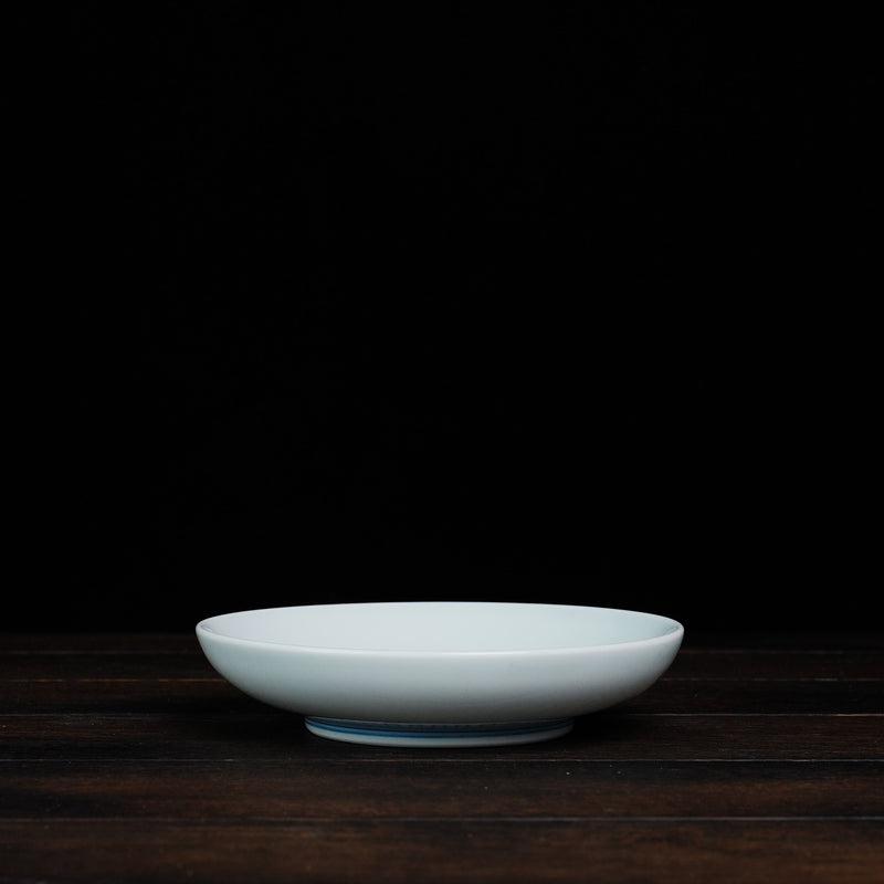 Hazy Crimson Petal Plate
