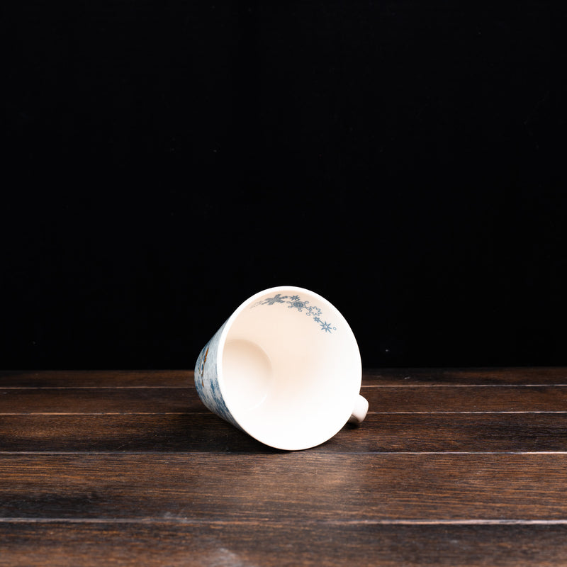 Shin-chan Crayon Style Mug - Winter