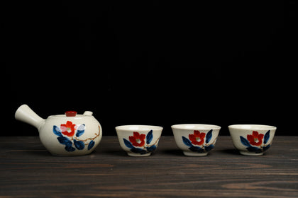 Hand-Painted Akai Blossom Tea Pot with Cup Set
