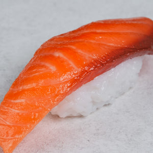 Foodie Magnet Salmon Nigiri