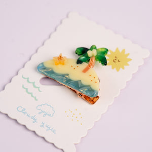 A Tiny Island Duckbill Hair Clips