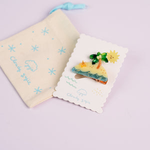 A Tiny Island Duckbill Hair Clips