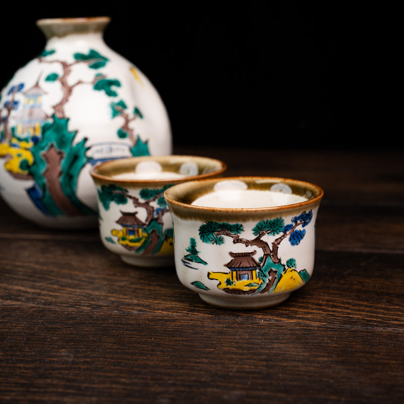 Old Kutani Landscape Sake Set