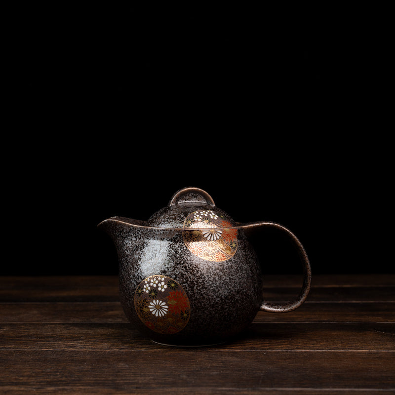 Round Gold Floral Pattern Tea Pot
