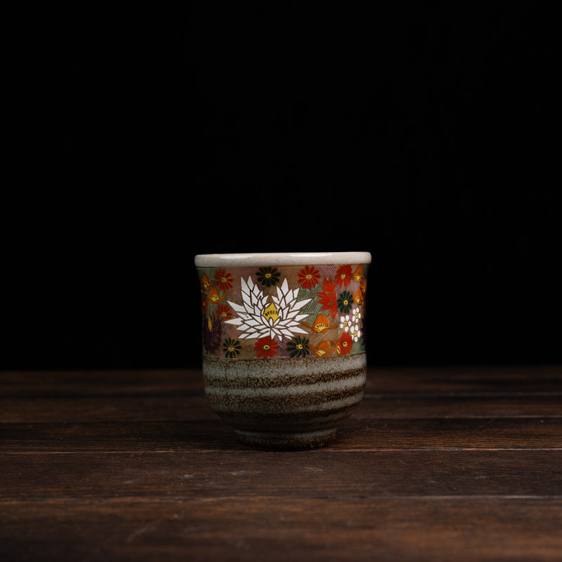 Gold Floral Pattern Tea Cup