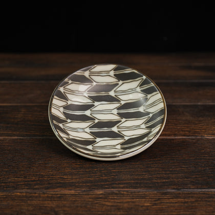 Komon Small Plate - Arrow