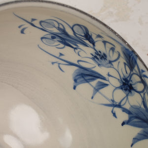 Hand-Painted Matcha Bowl Byaku - Sakura Style