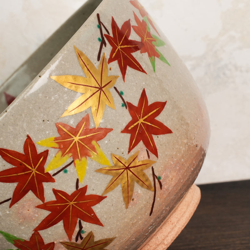 Iroe Treasure Hand-Painted Matcha Bowl of Momiji