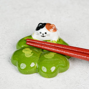 Hana Nyanko Chopstick Rest - Three Flower Cat with Green Flower
