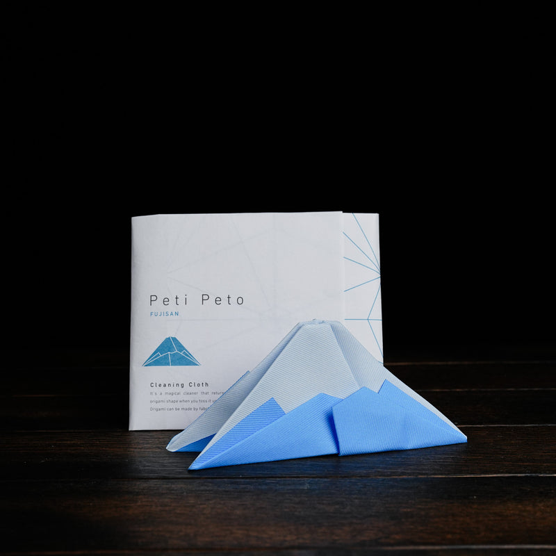 Peti Peto Self-Folding Origami Cloth with Shape Memory