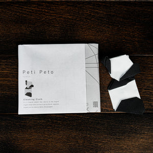 Peti Peto Self-Folding Origami Cloth with Shape Memory