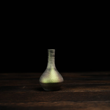 Lin Narrow Mouth Vase