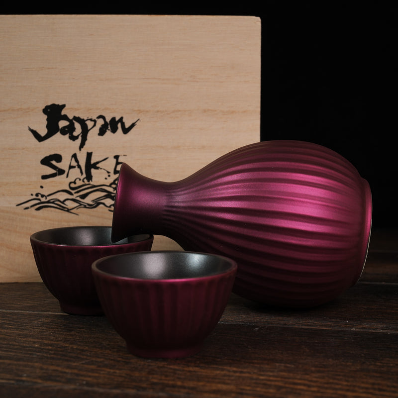 Metallic Style Sake Set in Wooden Box