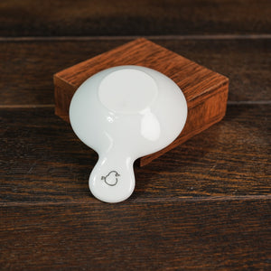 Fluttering Suisai Saucer with Chopstick Rest